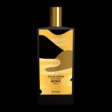 Perfume product showcase image 1